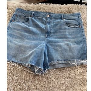 American Eagle Super Hi Rise Shortie Jean Shorts